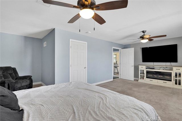 12575 Tesuque Road, Apple Valley, CA 92308