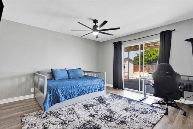 12575 Tesuque Road, Apple Valley, CA 92308