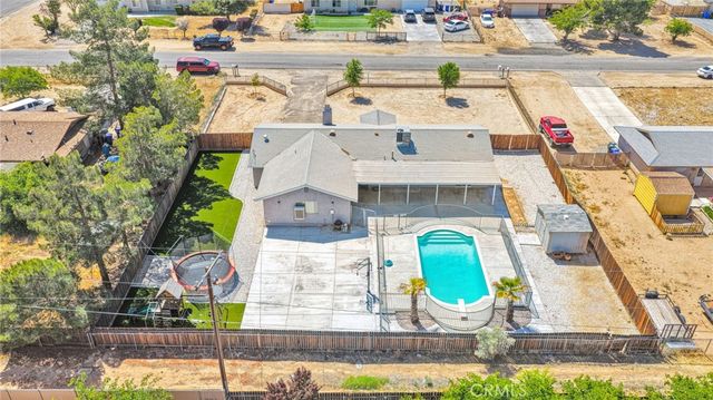 12575 Tesuque Road, Apple Valley, CA 92308