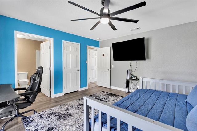 12575 Tesuque Road, Apple Valley, CA 92308