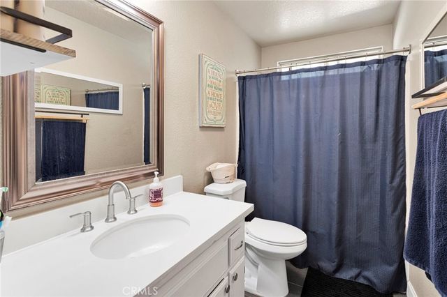 12575 Tesuque Road, Apple Valley, CA 92308