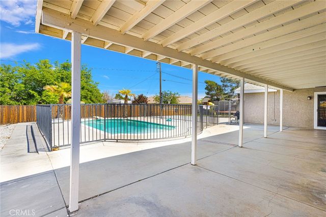 12575 Tesuque Road, Apple Valley, CA 92308