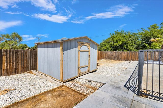 12575 Tesuque Road, Apple Valley, CA 92308