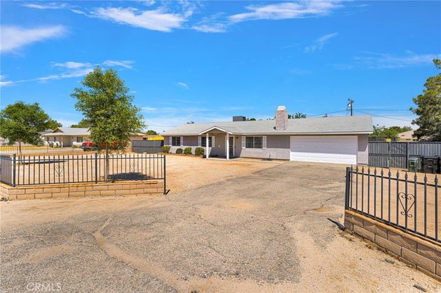12575 Tesuque Road, Apple Valley, CA 92308