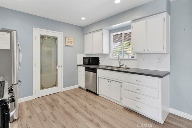 12575 Tesuque Road, Apple Valley, CA 92308
