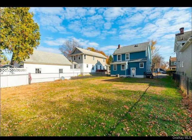 10 Oakwood Boulevard, Poughkeepsie, NY 12603