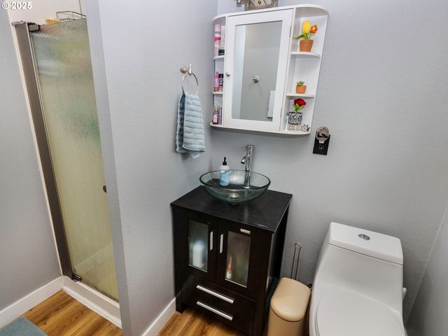 2810 Se CAMWAL Dr, Hillsboro, OR 97123