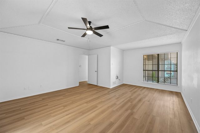 4007 Saint Christopher Lane, Dallas, TX 75287