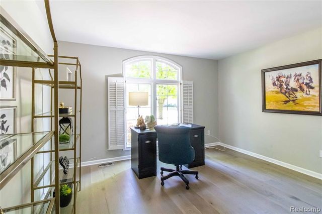 22170 Orchard Way, Beverly Hills, MI 48025