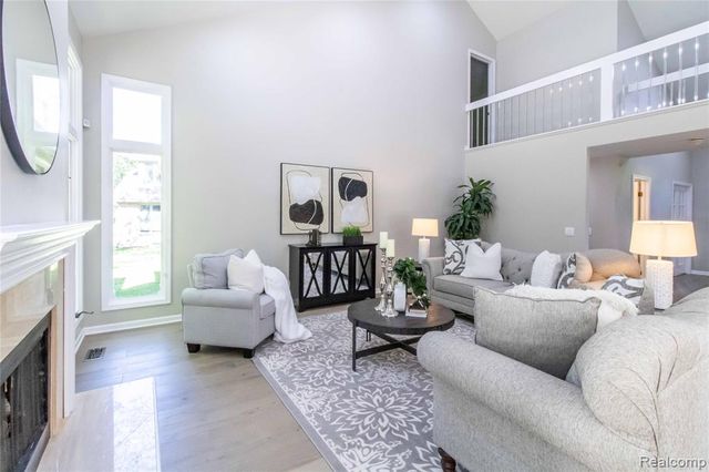 22170 Orchard Way, Beverly Hills, MI 48025