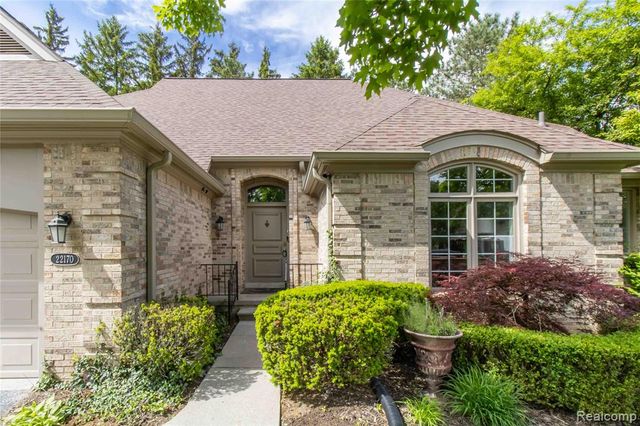 22170 Orchard Way, Beverly Hills, MI 48025