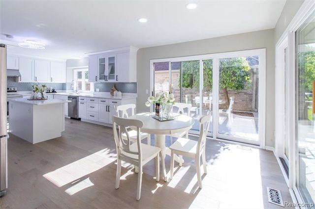 22170 Orchard Way, Beverly Hills, MI 48025