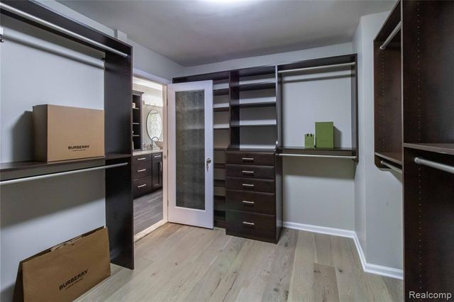 22170 Orchard Way, Beverly Hills, MI 48025
