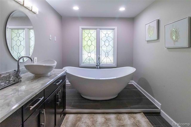 22170 Orchard Way, Beverly Hills, MI 48025