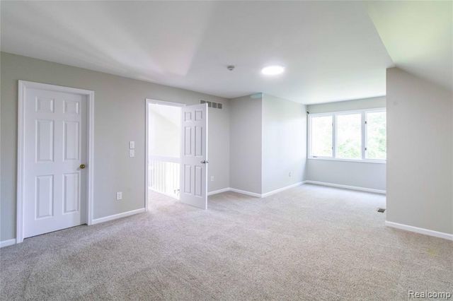 22170 Orchard Way, Beverly Hills, MI 48025
