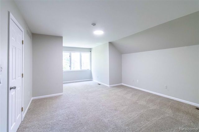 22170 Orchard Way, Beverly Hills, MI 48025