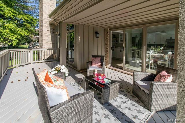 22170 Orchard Way, Beverly Hills, MI 48025