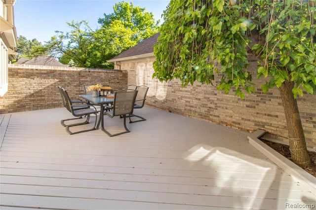 22170 Orchard Way, Beverly Hills, MI 48025
