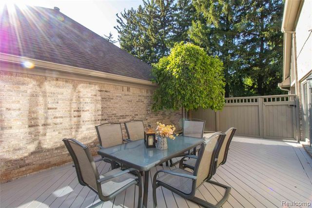 22170 Orchard Way, Beverly Hills, MI 48025