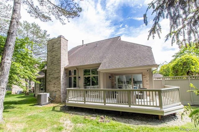 22170 Orchard Way, Beverly Hills, MI 48025