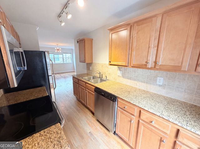 48 Peachtree Avenue NE # 213, Atlanta, GA 30305