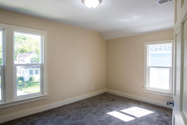 112 E Clay Street, Kalamazoo, MI 49007