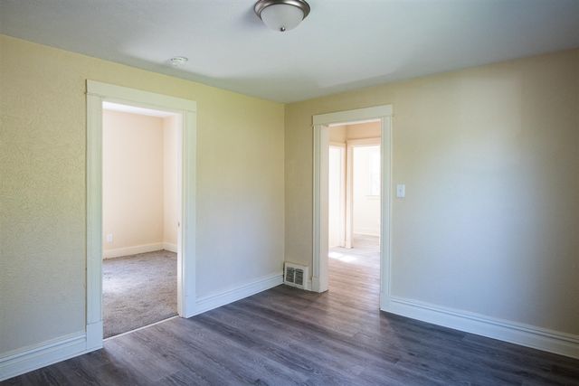 112 E Clay Street, Kalamazoo, MI 49007