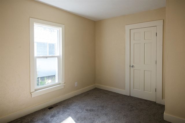112 E Clay Street, Kalamazoo, MI 49007