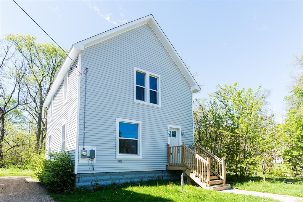 112 E Clay Street, Kalamazoo, MI 49007