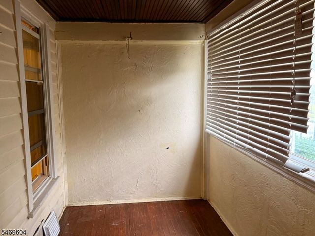 267 S 18Th St 1, Newark City, NJ 07103