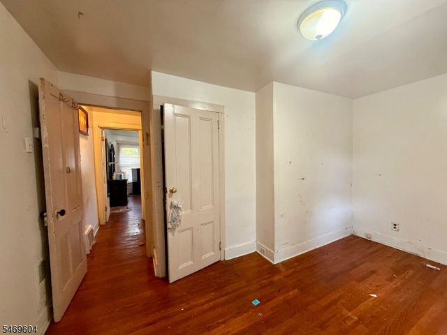 267 S 18Th St 1, Newark City, NJ 07103