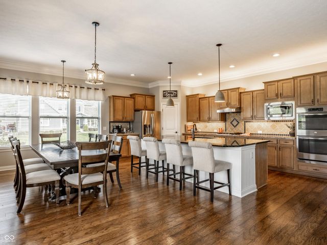 16765 Maines Valley Drive, Noblesville, IN 46062