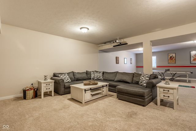 16765 Maines Valley Drive, Noblesville, IN 46062