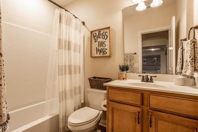16765 Maines Valley Drive, Noblesville, IN 46062