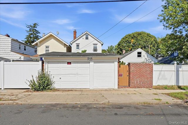 23 Bonta Street, Elmont, NY 11003