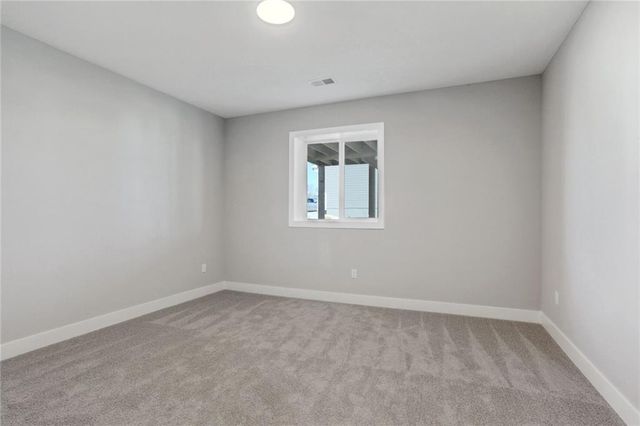 17171 S Laurelwood Street, Olathe, KS 66062