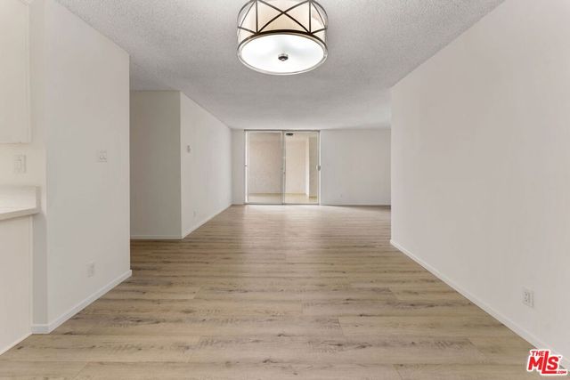 1114 12th Street 206, Santa Monica, CA 90403