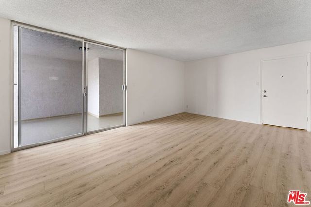 1114 12th Street 206, Santa Monica, CA 90403