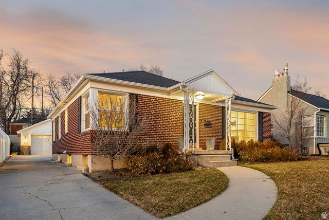 1863 E 900 S, Salt Lake City, UT 84108