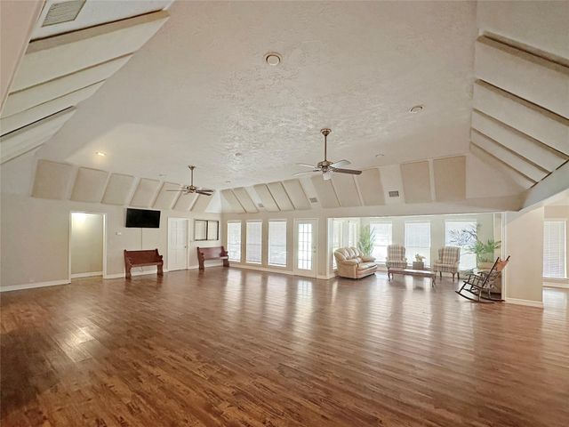 17423 Fairway Oaks Drive, Spring, TX 77379