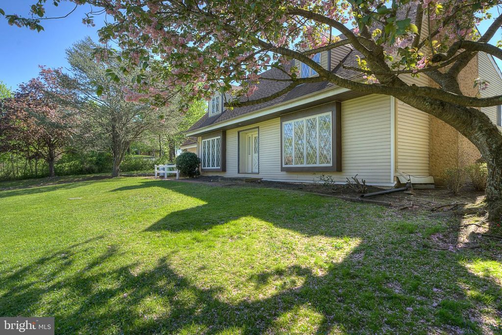 927 MILL CREEK RD, WYCOMBE, PA 18980 — photo 4