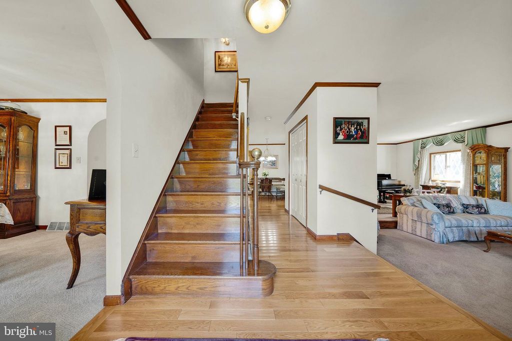 927 MILL CREEK RD, WYCOMBE, PA 18980 — photo 5