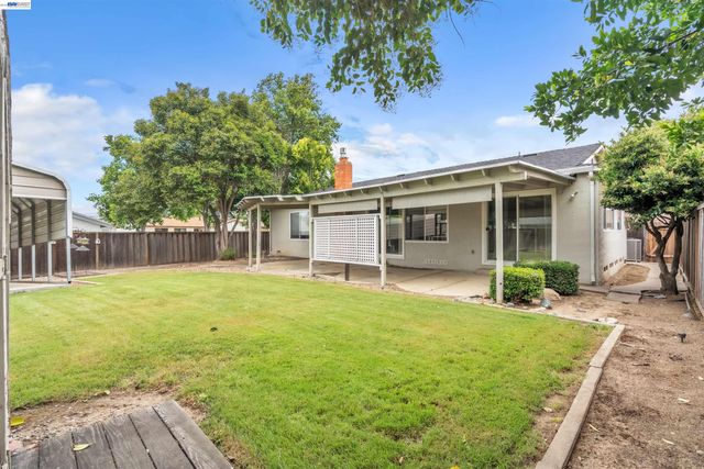1290 Lakehurst Road, Livermore, CA 94551