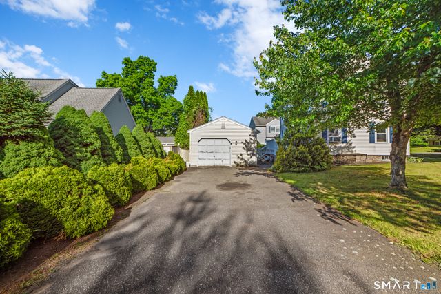 462 Davis Street, Watertown, CT 06779