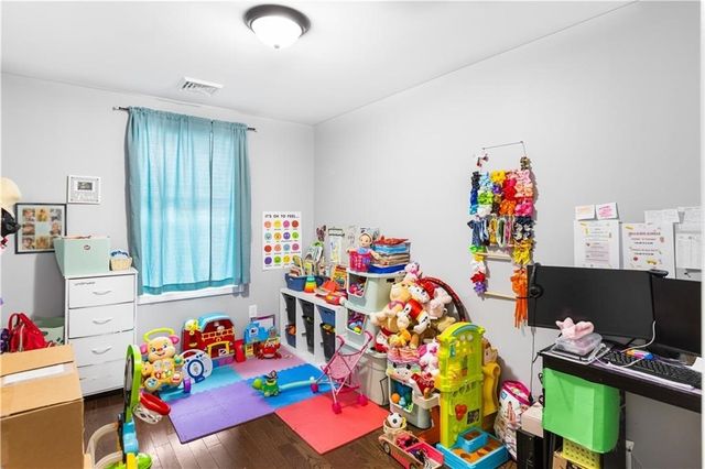 872 Branch Avenue, Providence, RI 02904