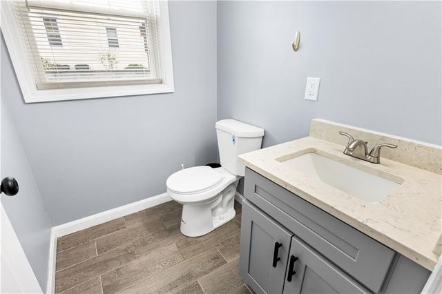 872 Branch Avenue, Providence, RI 02904