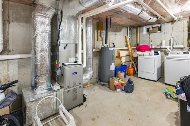 872 Branch Avenue, Providence, RI 02904