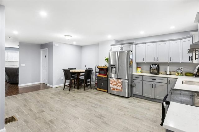 872 Branch Avenue, Providence, RI 02904