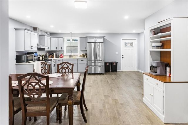 872 Branch Avenue, Providence, RI 02904