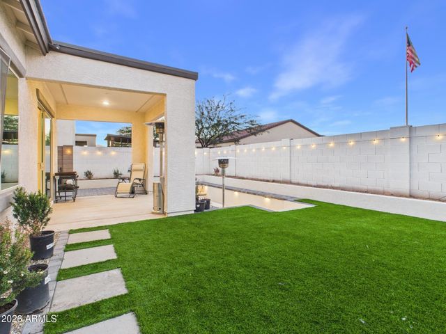 17152 W MANZANITA Drive, Waddell, AZ 85355